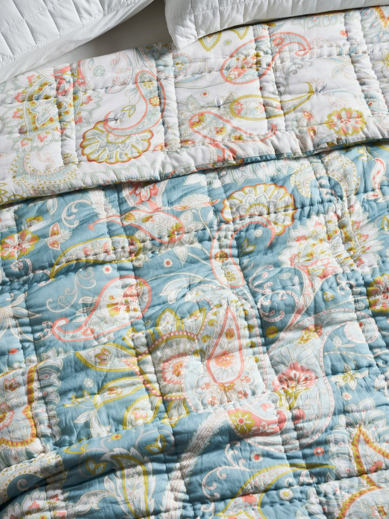 Amreli Reversible Printed Summer Quilt Contrast Living