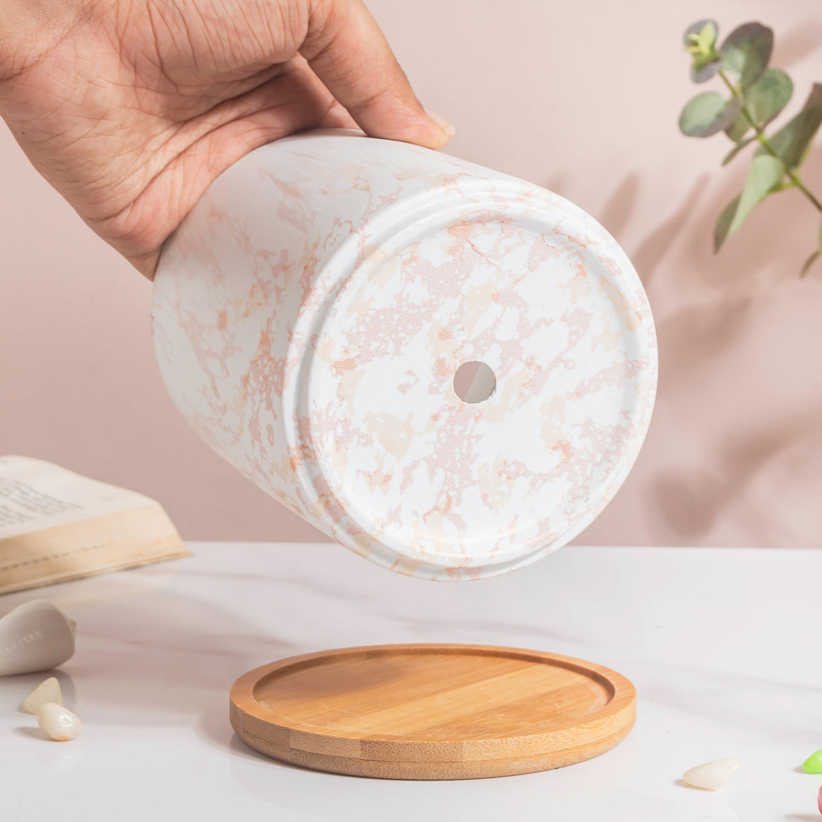 Carrara White And Brown Ceramic Planter With Wooden Coaster Nestasia