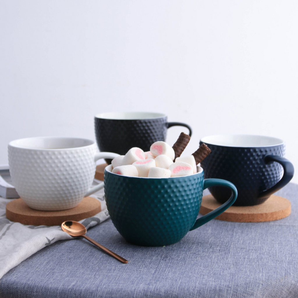 MAGNIFIQUE textured mug with cork coaster - white Nestasia