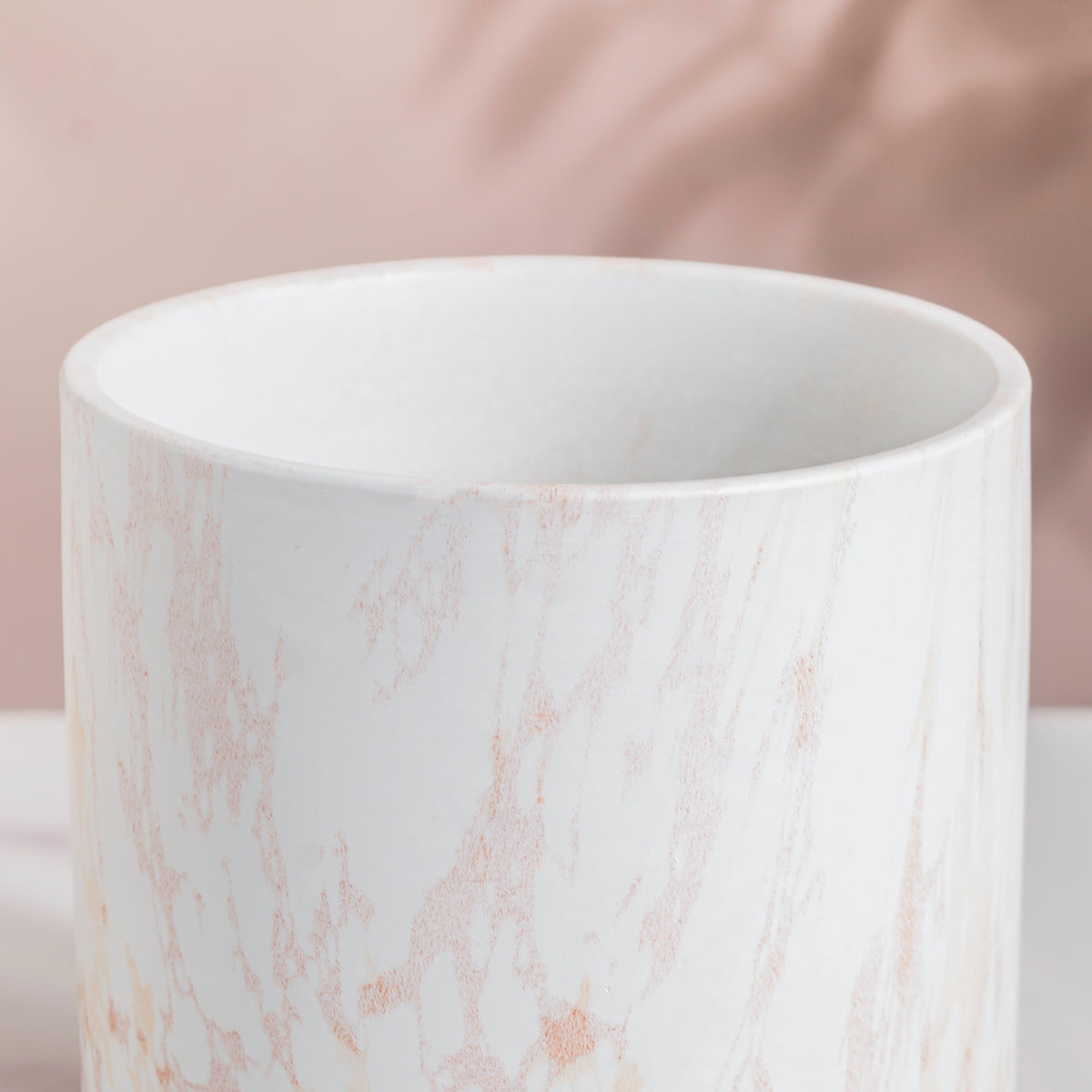 Carrara White And Brown Ceramic Planter With Wooden Coaster Nestasia