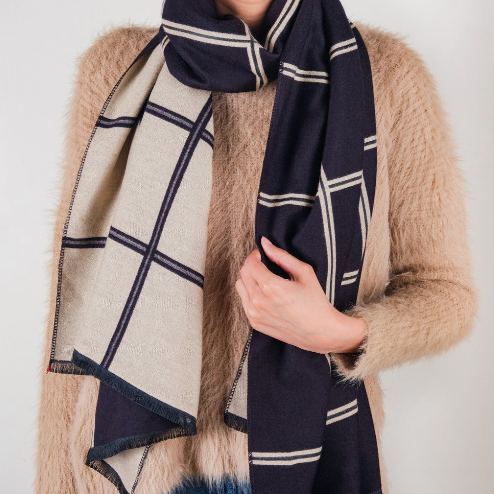 Luxury Black And White Long Scarf Nestasia