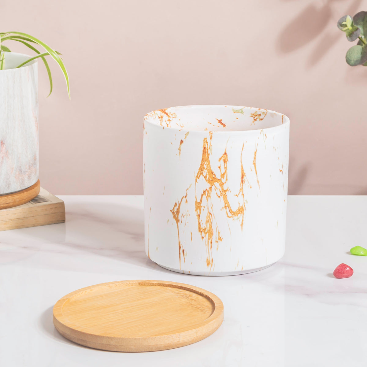 Carrara Brown Streak White Ceramic Planter With Wooden Coaster Nestasia