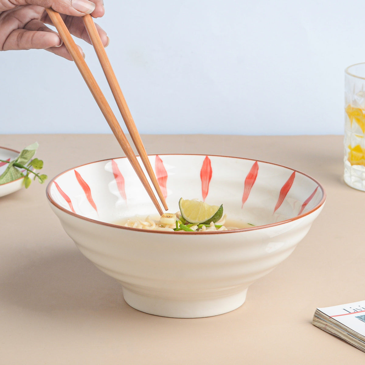 Teardrop Textured Ramen Bowl Red 550 ml Nestasia