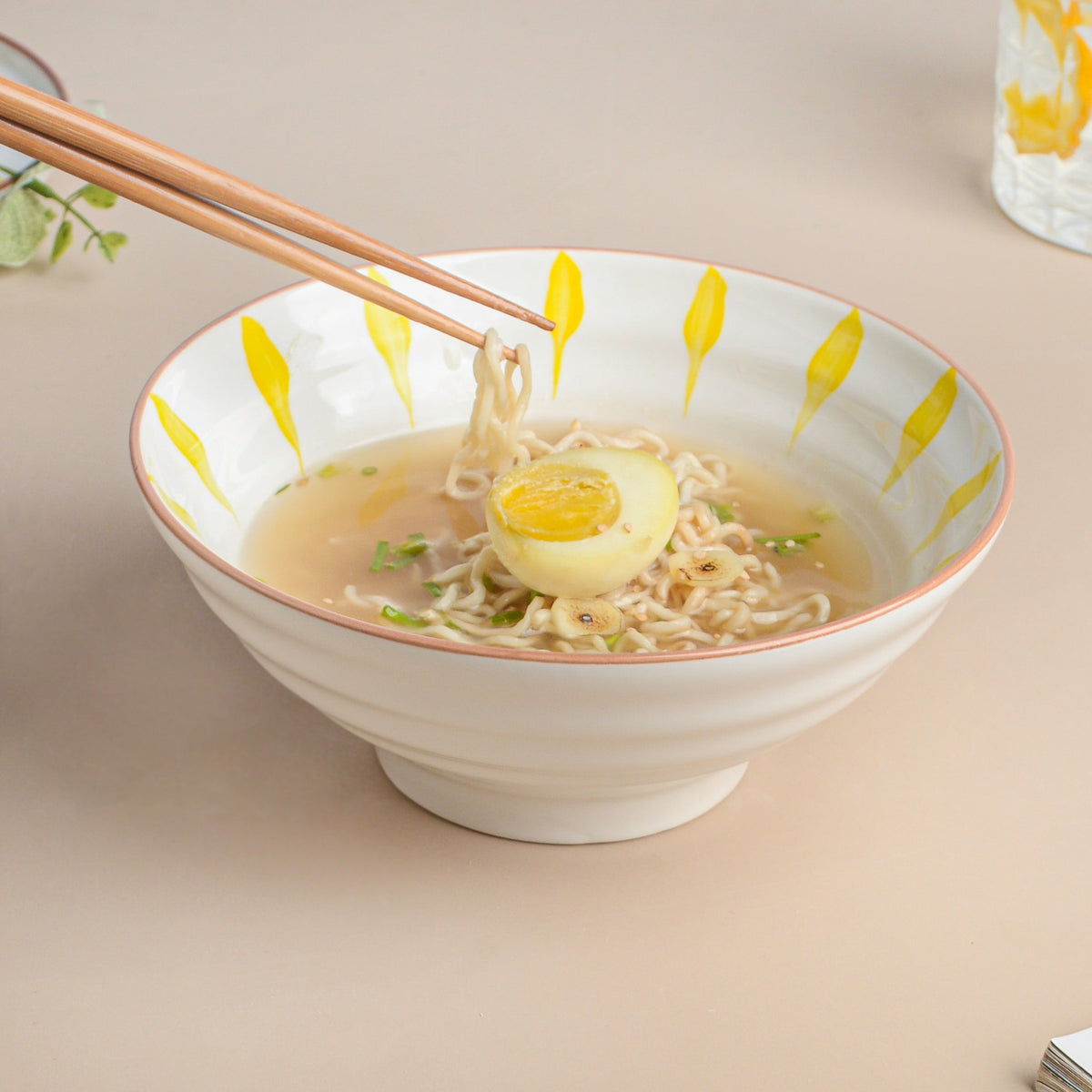 Teardrop Textured Ramen Bowl Yellow 550 ml Nestasia