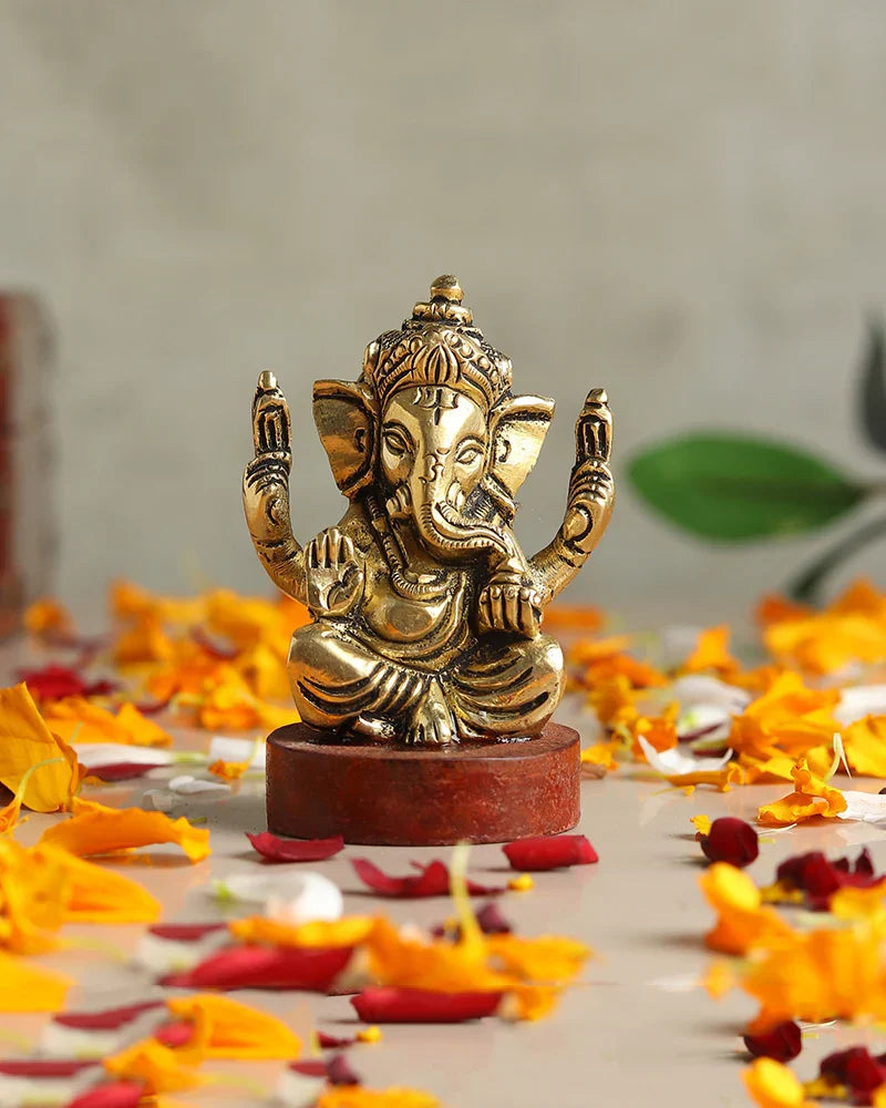 Elegant Ganesha Brass Idol for Daily Worship and Positive Energy