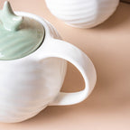 Taro Leaf Teapot With Lid Nestasia