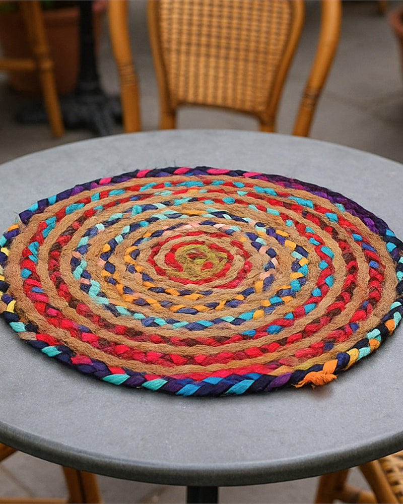 Set of 4 Round Jute Placemats for Dining Table and Side Table