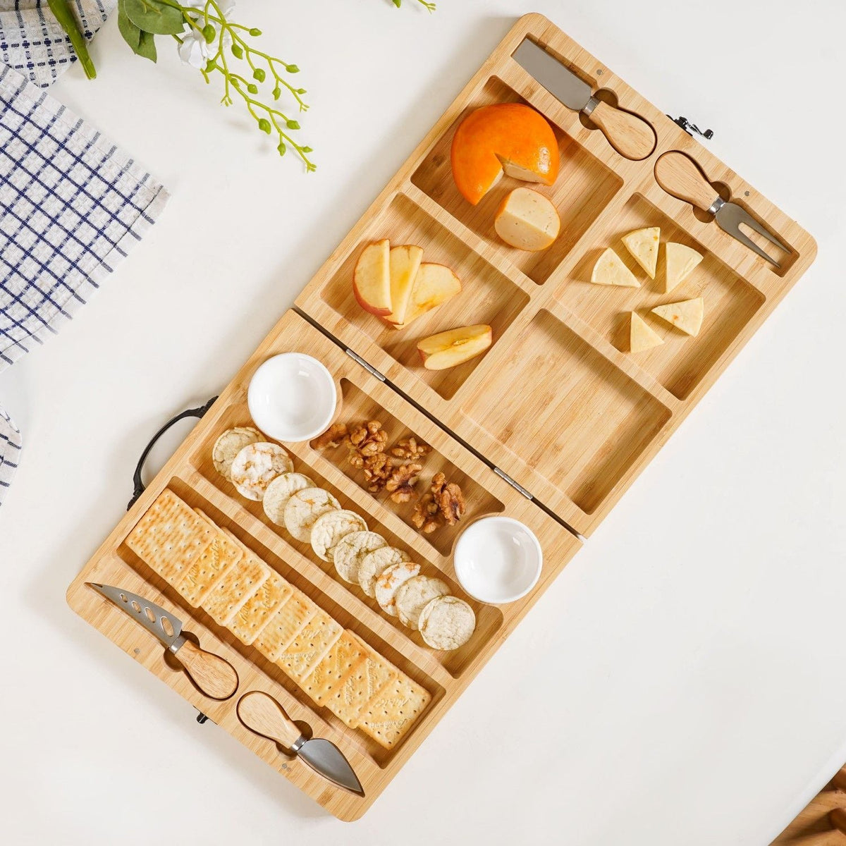 Foldable Trending Charcuterie Board Set With Bowls And Knives 22inch Nestasia
