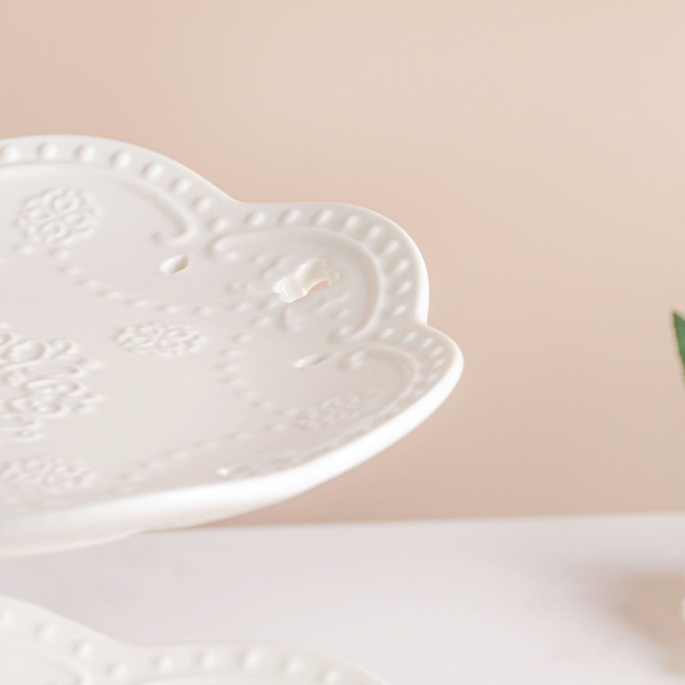 White Crochet Ceramic 3-tier Cupcake Stand Nestasia