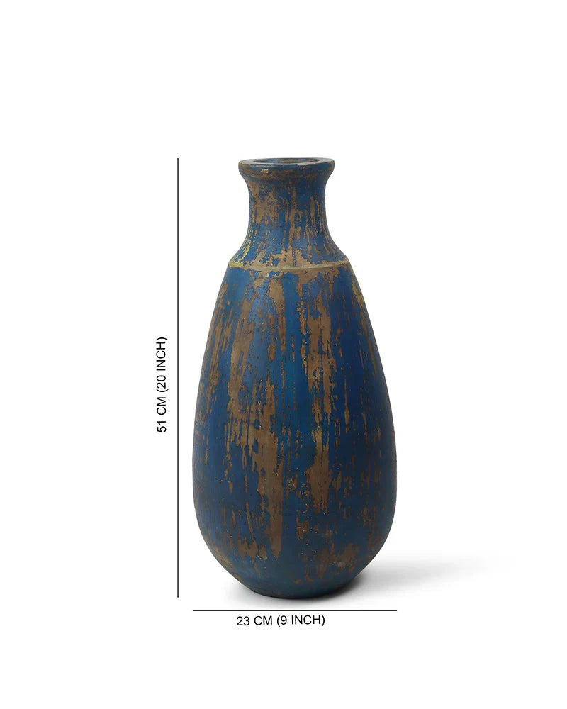Terracotta Shelf Vase for Subtle Style Enhancements