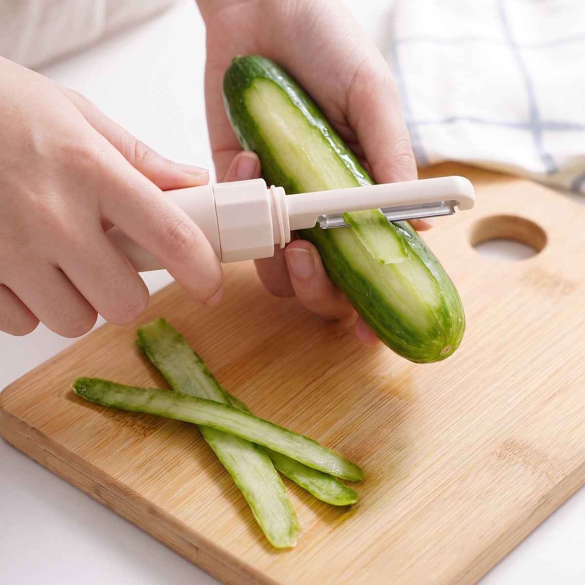 2 In 1 Knife And Peeler Nestasia