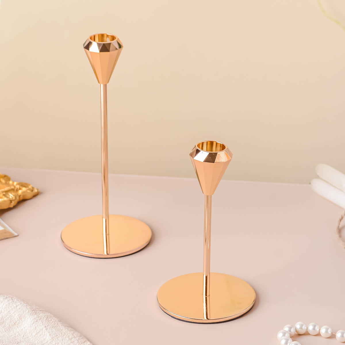 Modern Candle Holder Set of 2 Nestasia