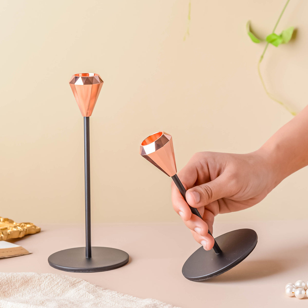 Modern Candle Holder Set of 2 Nestasia