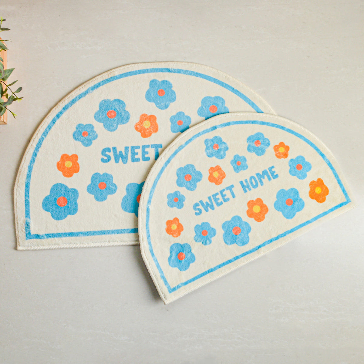 Small Flowers Semicircle Rug Nestasia