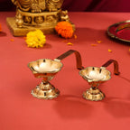Brass Aarti Diya With Handle Vedansh Craft