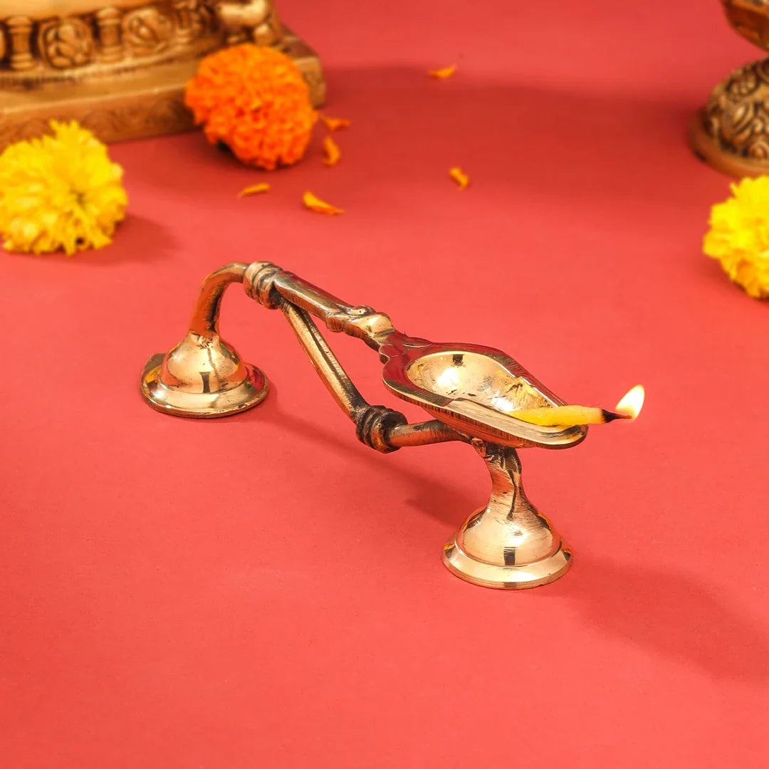 Brass Aarti Diya With Handle (7.5 Inch) Vedansh Craft