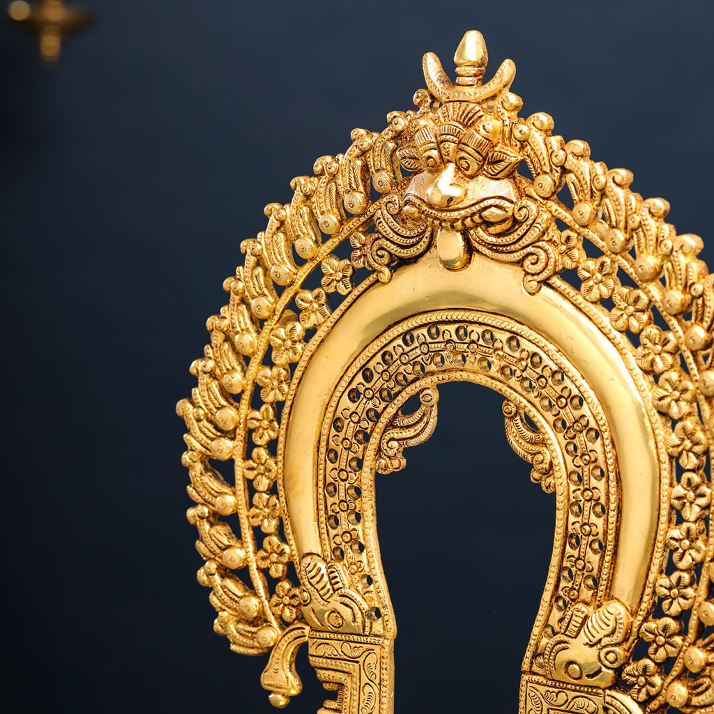 Brass Singhasan With Prabhavali Craft (18 Inch) Vedansh Craft