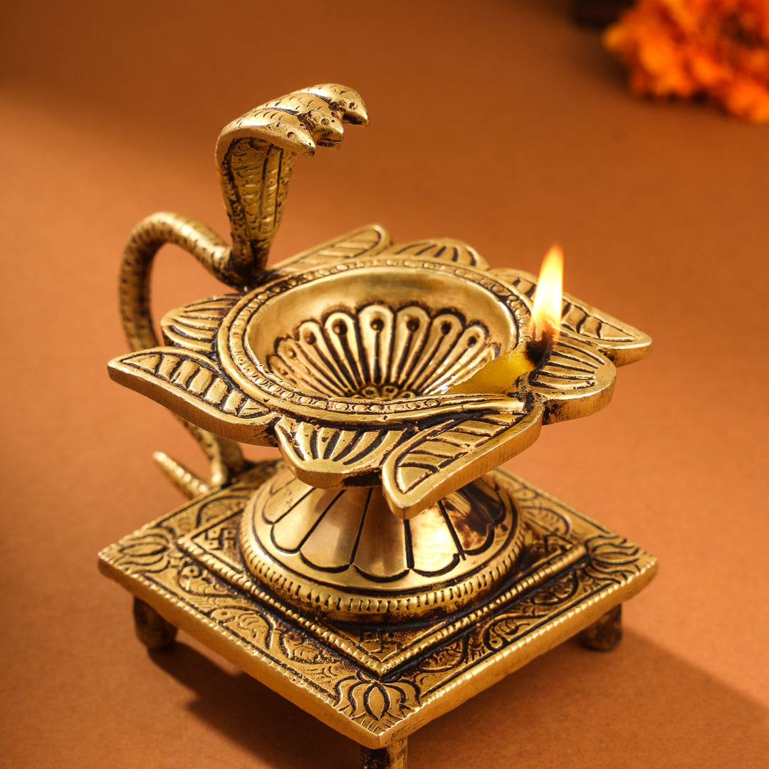 Brass Snake/Naag Tulsi diya (4 Inch) Vedansh Craft