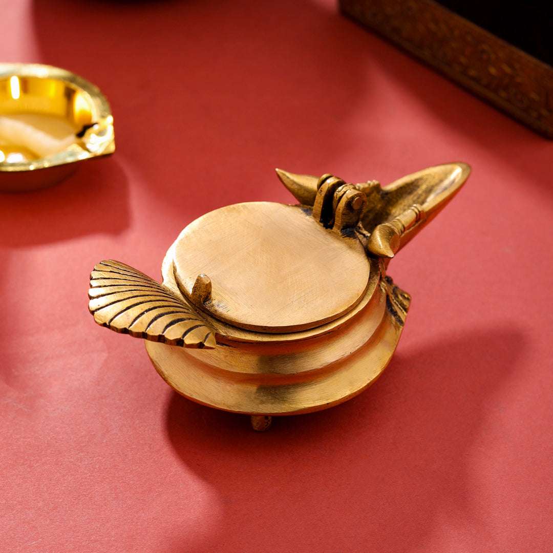 Brass Conch Diya (2 Inch) Vedansh Craft