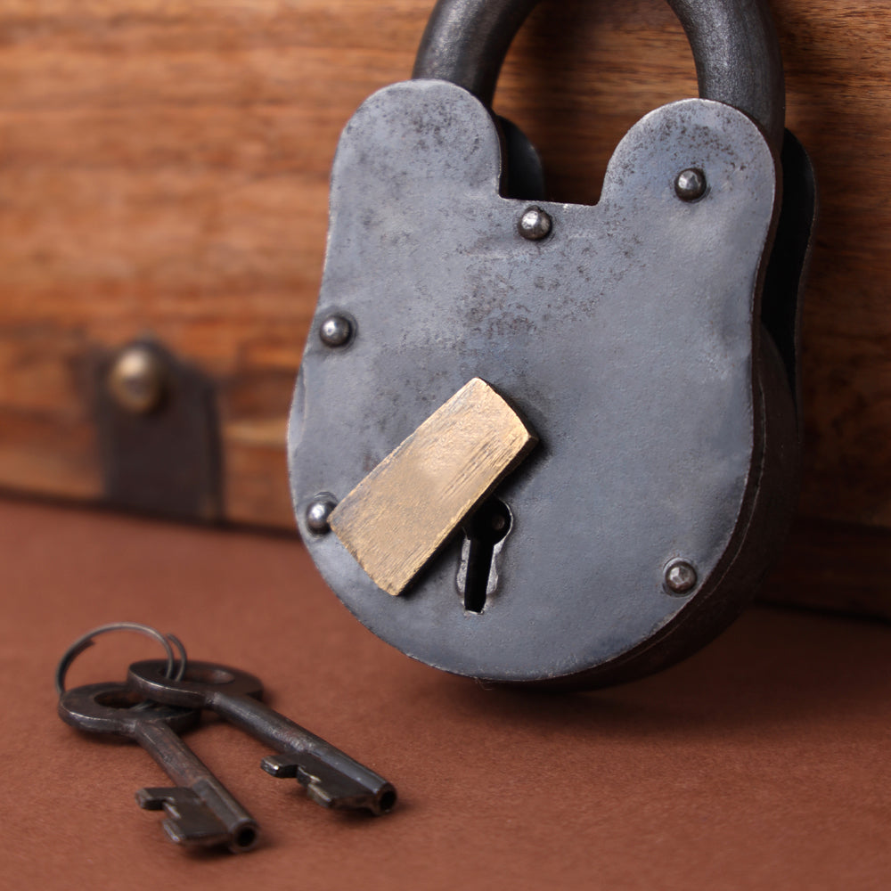 Iron Door Lock With Two Keys Vedansh Craft