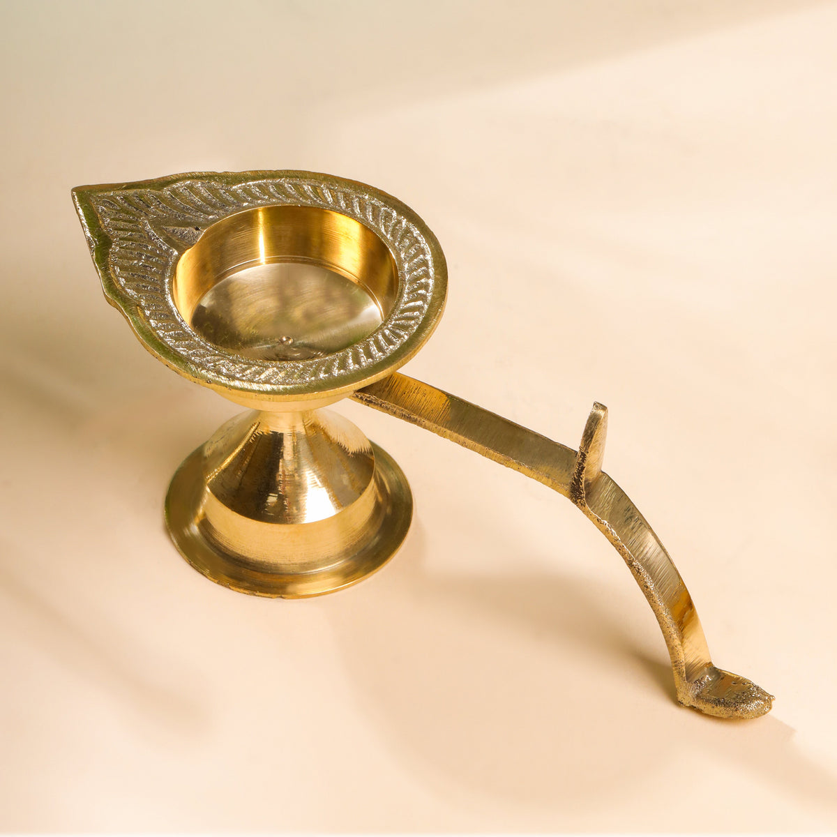 Brass Thali Pooja Gift Hamper Vedansh Craft