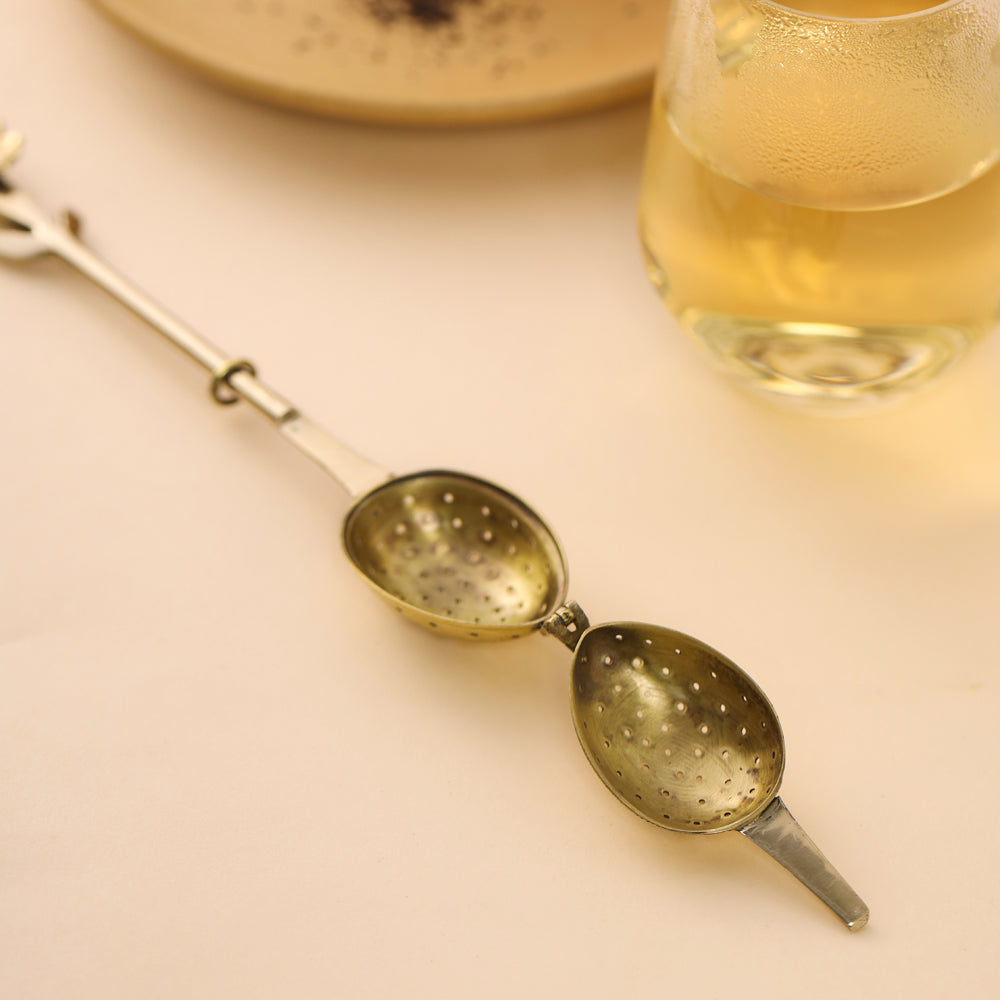 Brass Flower Handle Tea Infuser (1 Inch) Vedansh Craft