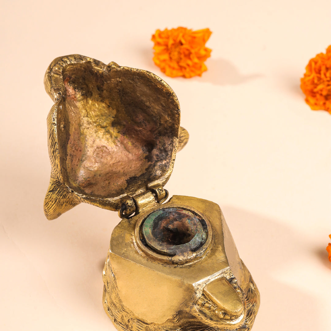Brass Dog Inkwell/Ink Pot (3.5 Inch) Vedansh Craft