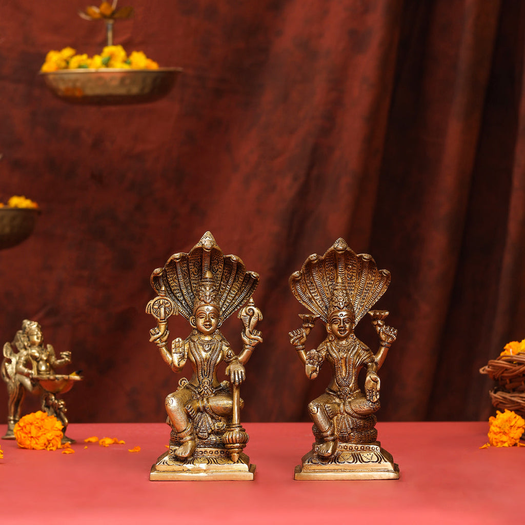 Brass Sitting Vishnu Lakshmi Set (8.5 Inch) Vedansh Craft
