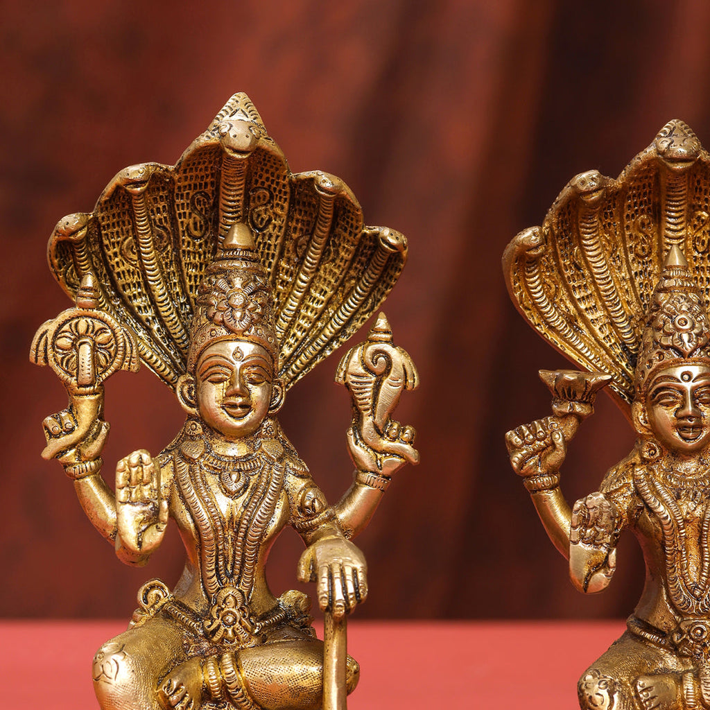Brass Sitting Vishnu Lakshmi Set (8.5 Inch) Vedansh Craft
