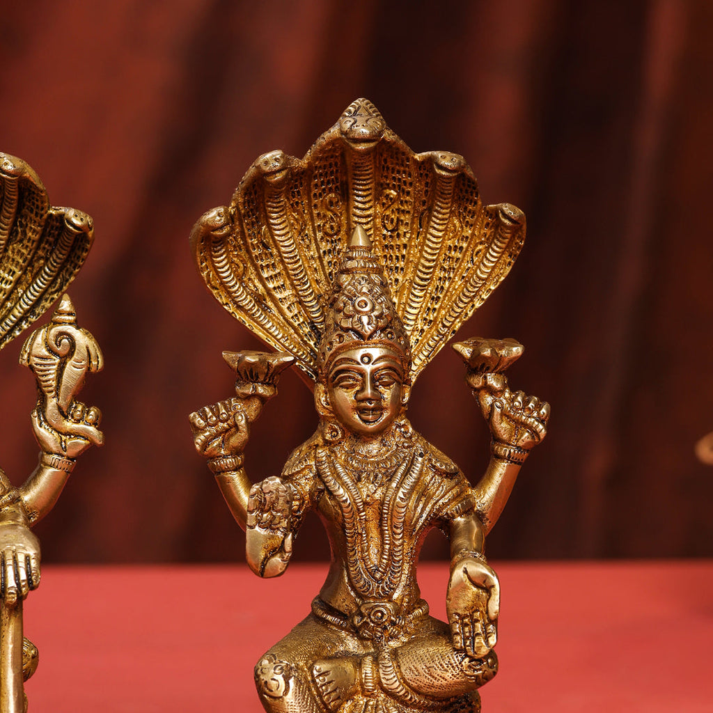 Brass Sitting Vishnu Lakshmi Set (8.5 Inch) Vedansh Craft