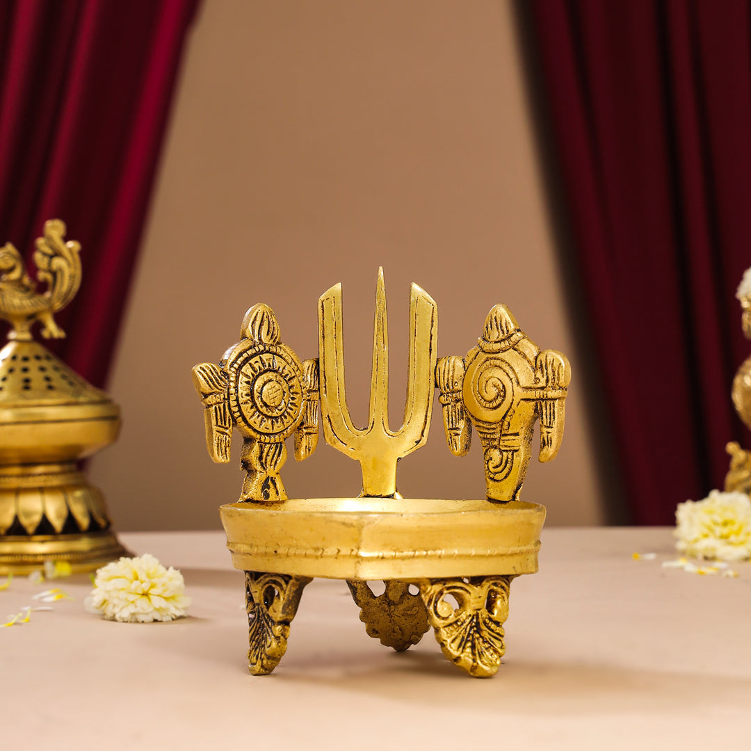 Brass Shankh Chakra Namah Diya (5 Inch) Vedansh Craft