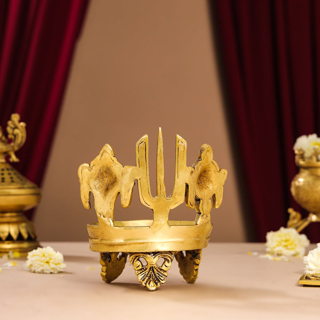 Brass Shankh Chakra Namah Diya (5 Inch) Vedansh Craft