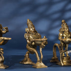 Brass Aarti Diya With Handle Vedansh Craft