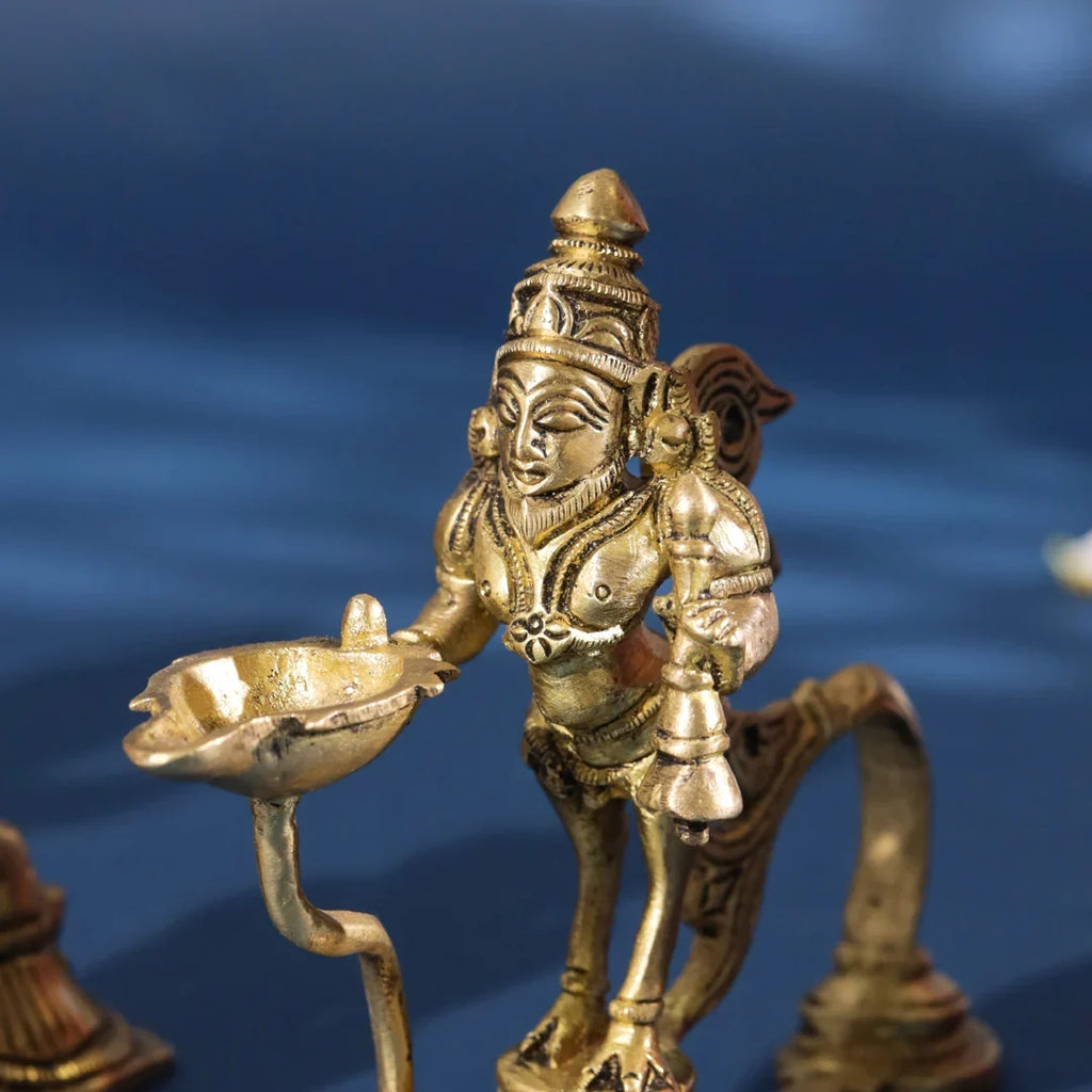 Brass Aarti Diya With Handle Vedansh Craft