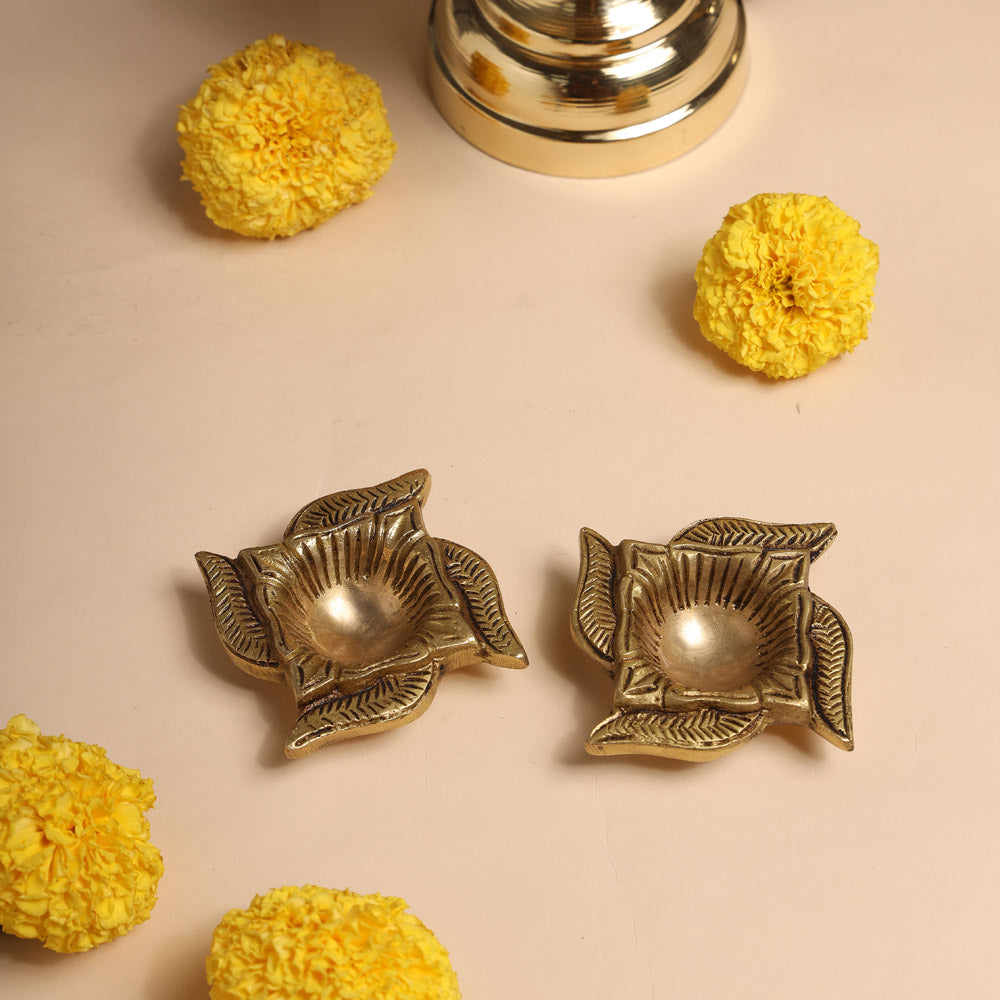 Brass Swastik Oil Diya Set (0.8 Inch) Vedansh Craft