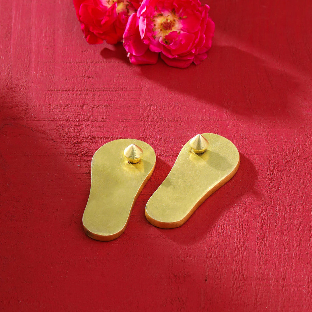 Brass Superfine Charan Paduka (3 Inch) Vedansh Craft