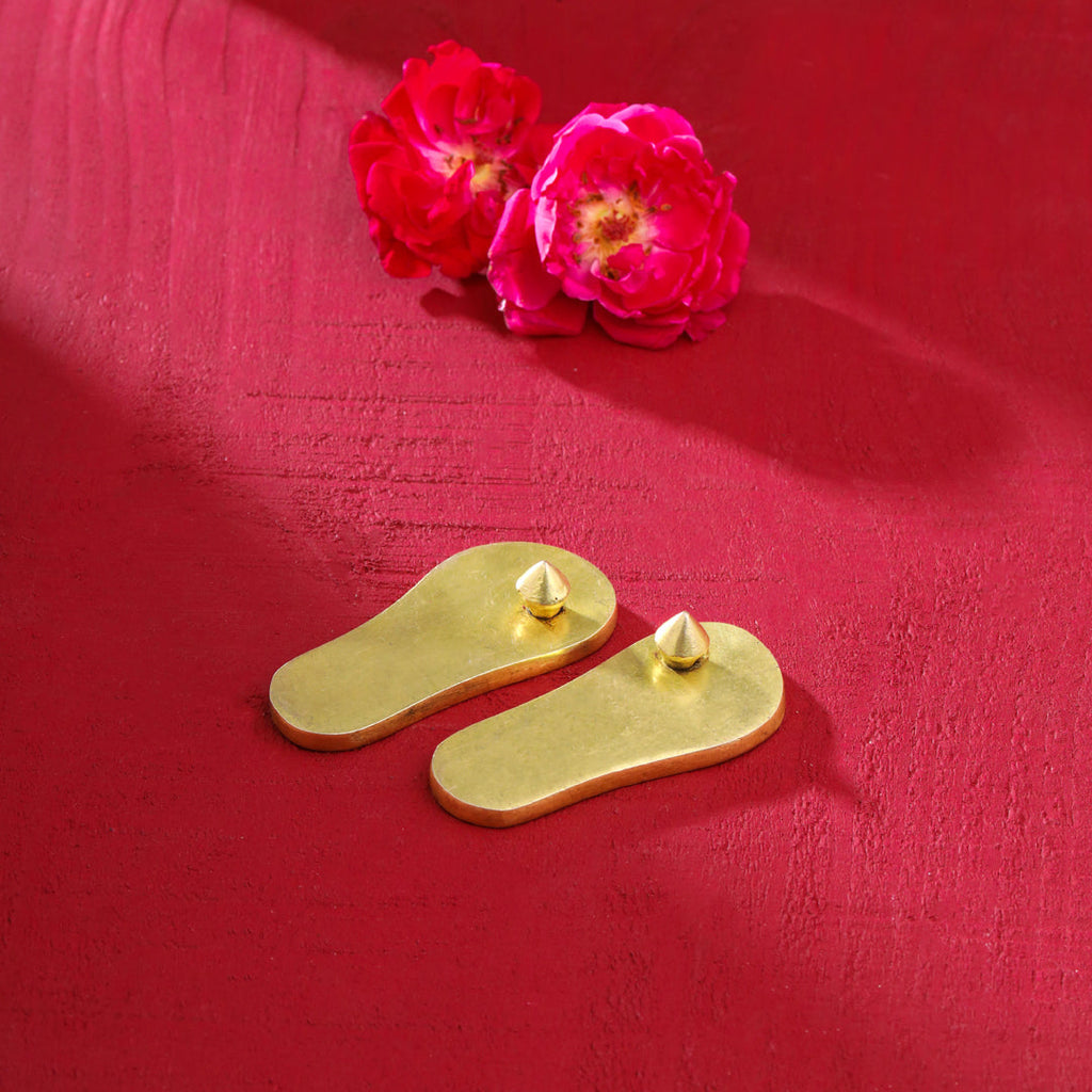 Brass Superfine Charan Paduka (3 Inch) Vedansh Craft