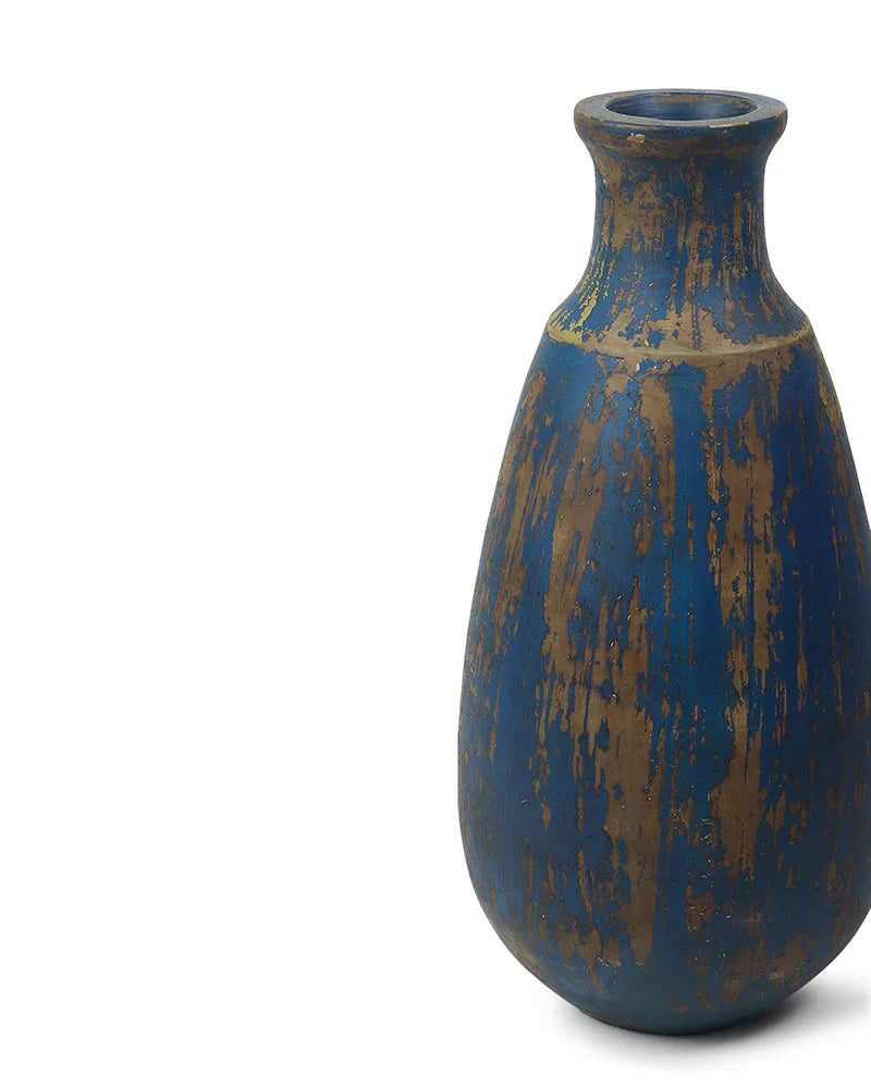 Terracotta Shelf Vase for Subtle Style Enhancements