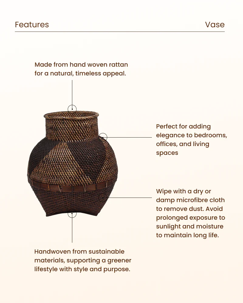 Lightweight Decorative Rattan Vase for Versatile Styling