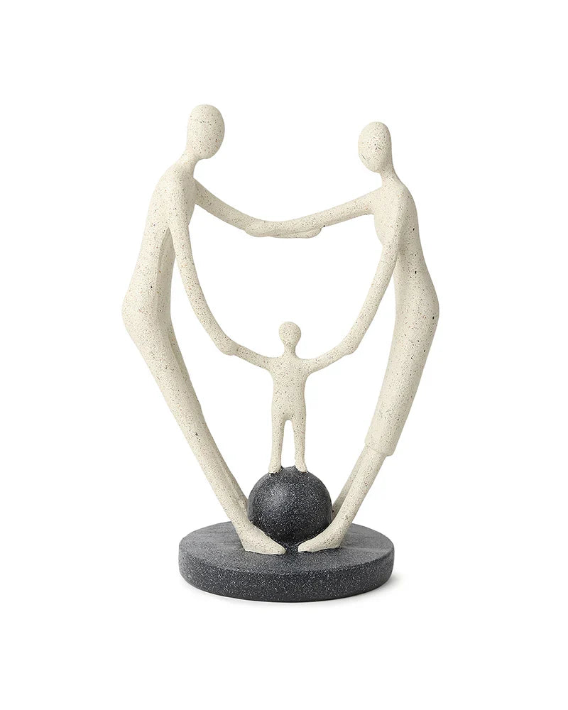 Polypropylene Human Family Showpiece for Housewarming and Gifts for Women