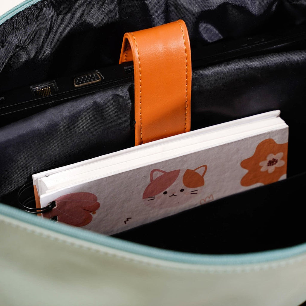 2-In-1 Convertible Tote Bag And Backpack Nestasia