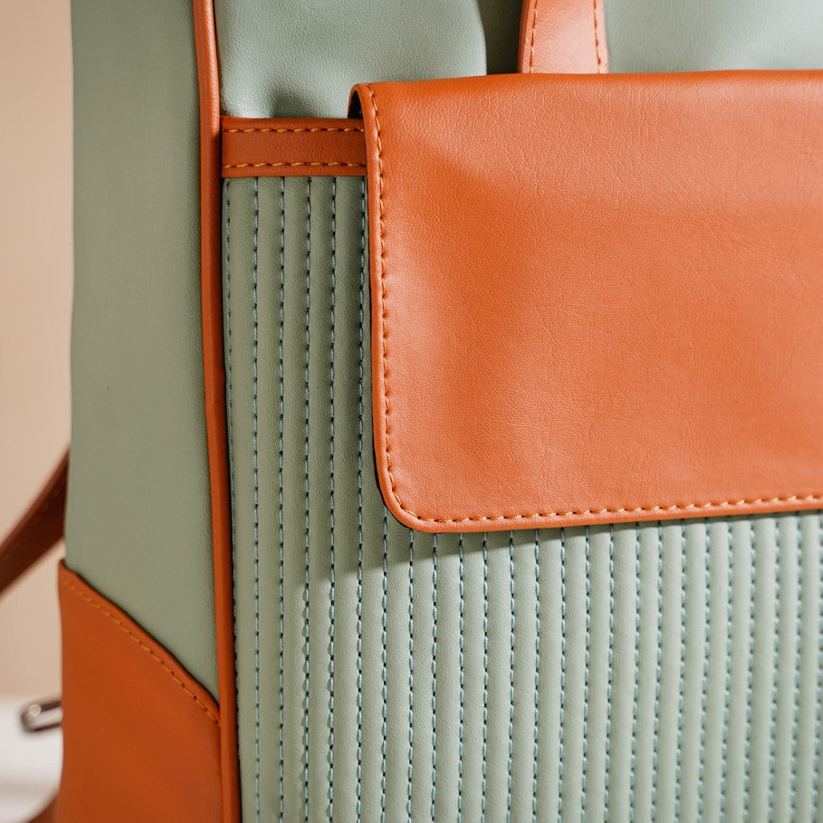 2-In-1 Convertible Tote Bag And Backpack Nestasia