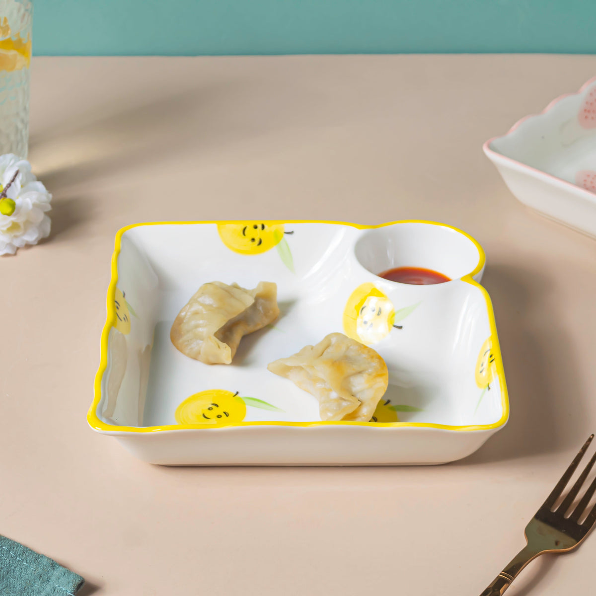 Pear Bear Section Plate Yellow Nestasia