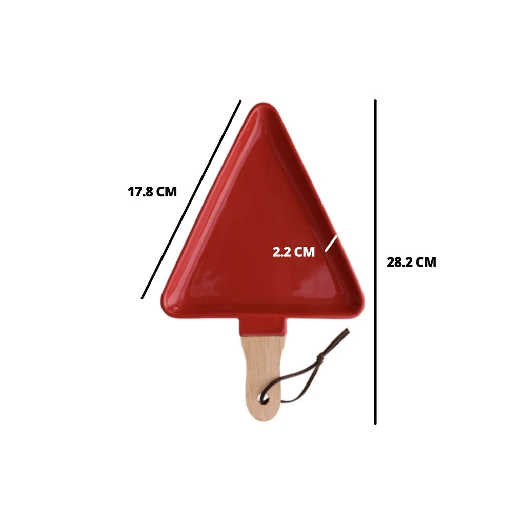 MERRY triangle plate with wooden handle - red Nestasia