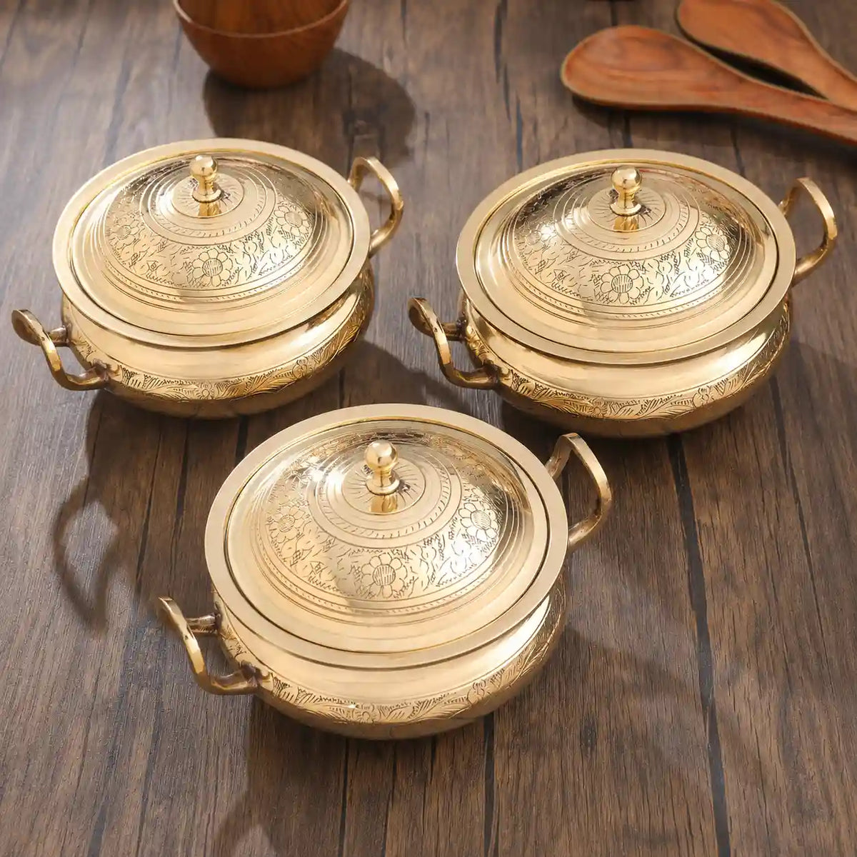 Brass Serving Pot With Lid And Handle (5.4 Inch) Vedansh Craft