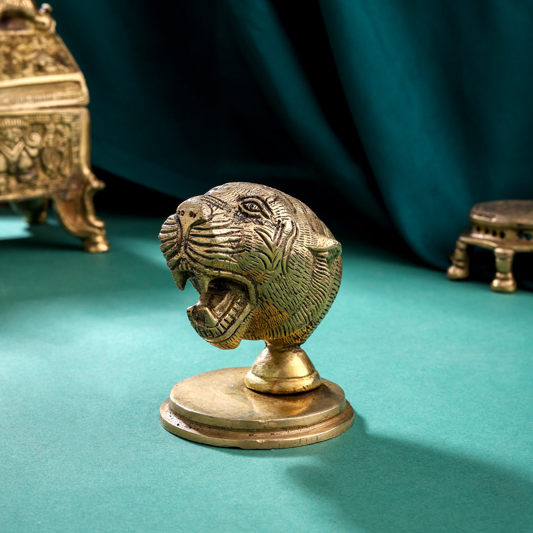 Brass Lion Head On plate (3 Inch) Vedansh Craft