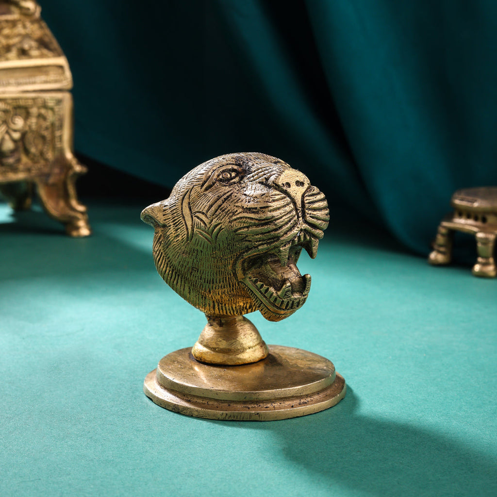 Brass Lion Head On plate (3 Inch) Vedansh Craft