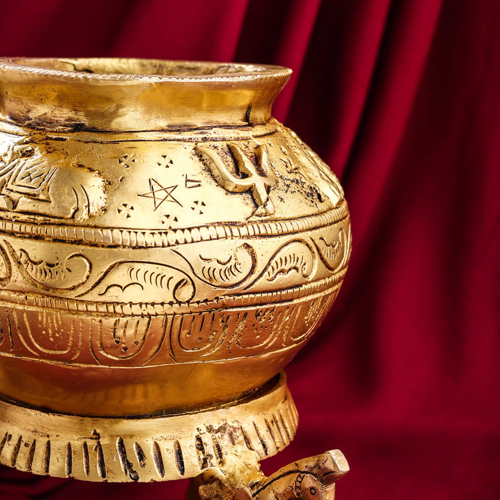 Brass Gangla Kalash With Stand (8 Inch) Vedansh Craft