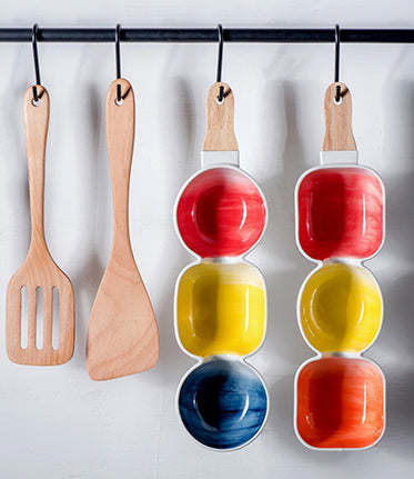 MERRY 3 part snack bowl with wooden handle - Orange, yellow & red Nestasia