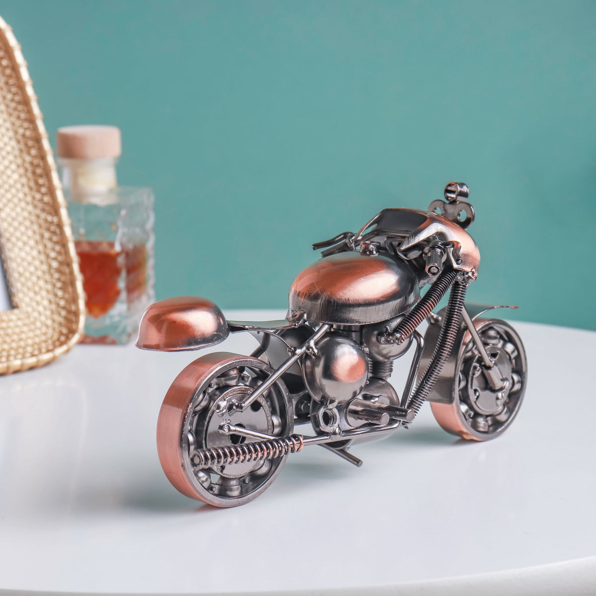 Motorbike Showpiece Nestasia